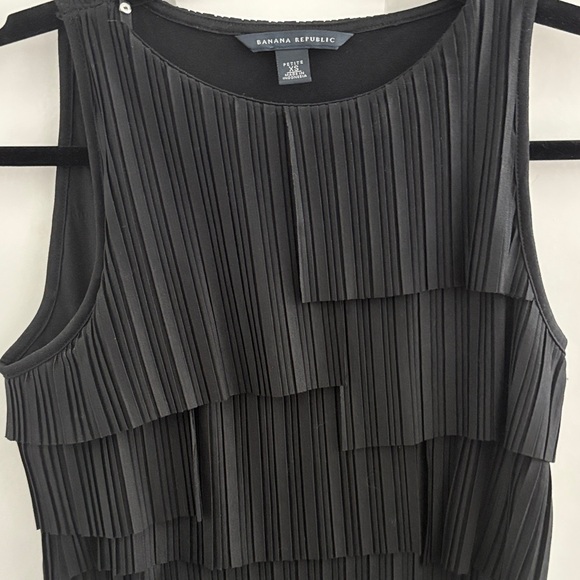 Banana Republic Dresses & Skirts - Banana Republic Black Sleeveless Tiered Mini Dress